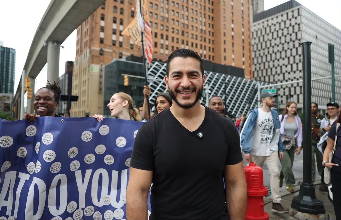 SUA: Progresistul Abdul El-Sayed zguduie Partidul Democrat după victoria din Michigan