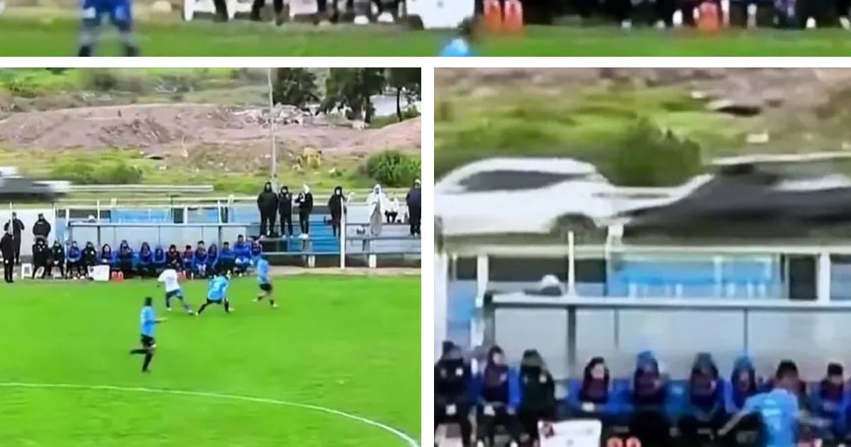 Moment incredibil la un meci. VIDEO. Mingea a ieșit din stadion și a provocat un accident rutier. Imaginile s-au viralizat imediat