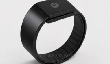 Telefonul care se înfășoară pe mână. Motorola brevetează un smartphone care poate fi purtat ca un ceas inteligent