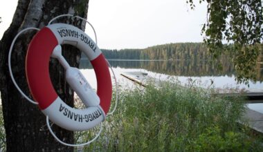 Vädjan efter svarta juli: ”Lägg undan mobilerna” | Sverige