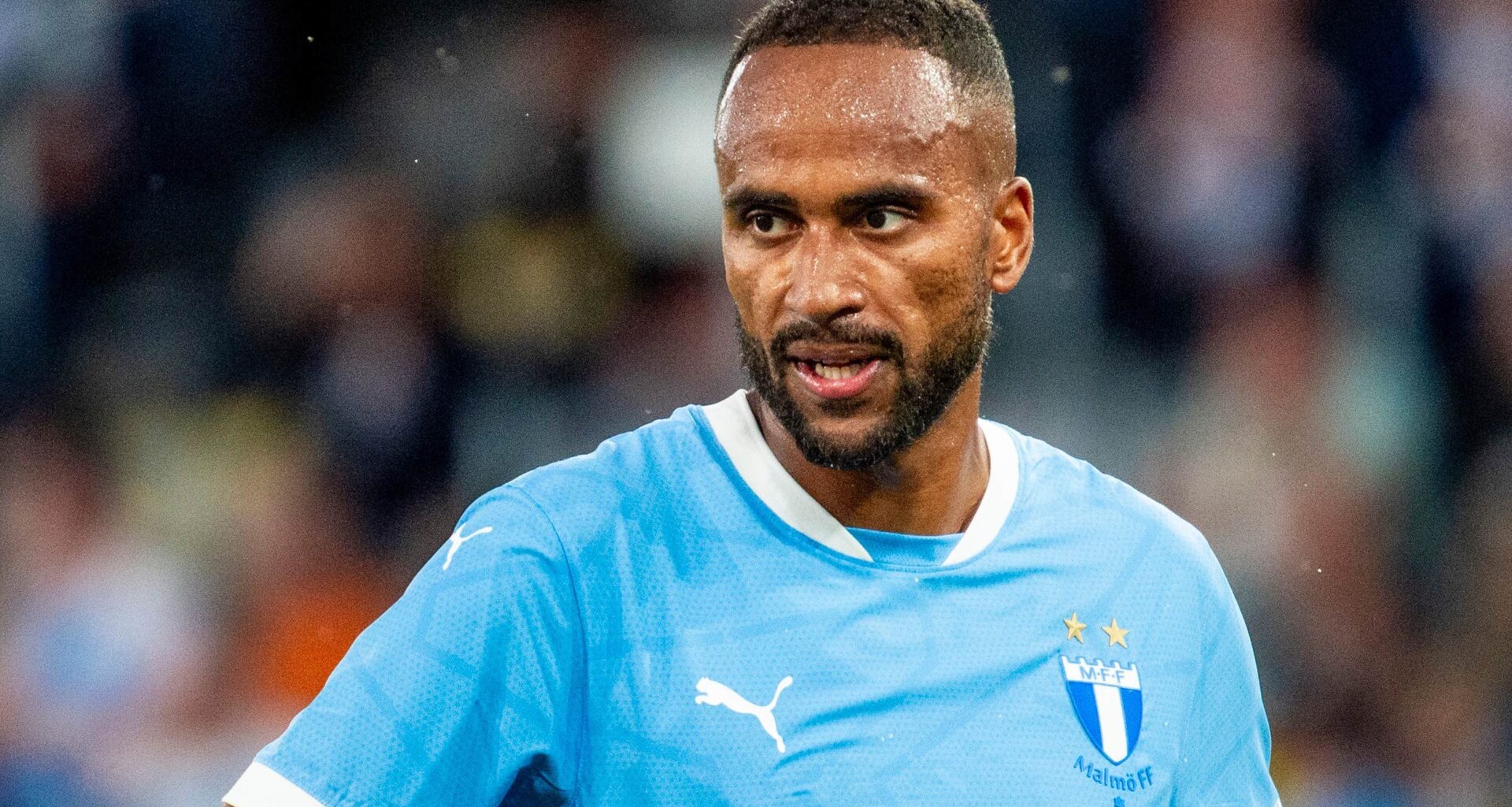 Japansk storklubb jagar Kiese Thelin