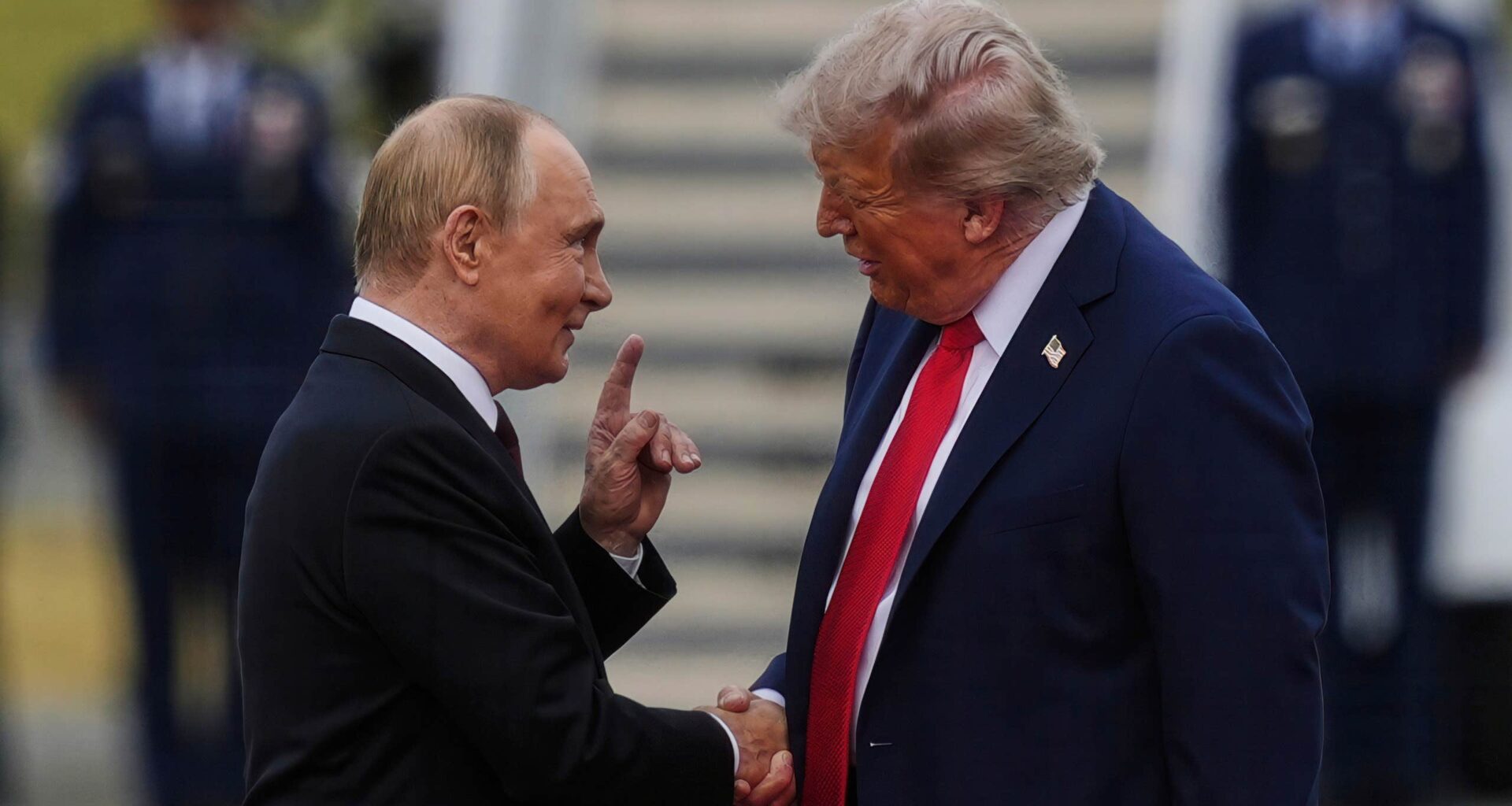 Professorn förklarar: Trump är rädd för Putin | Världen