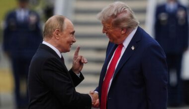 Professorn förklarar: Trump är rädd för Putin | Världen