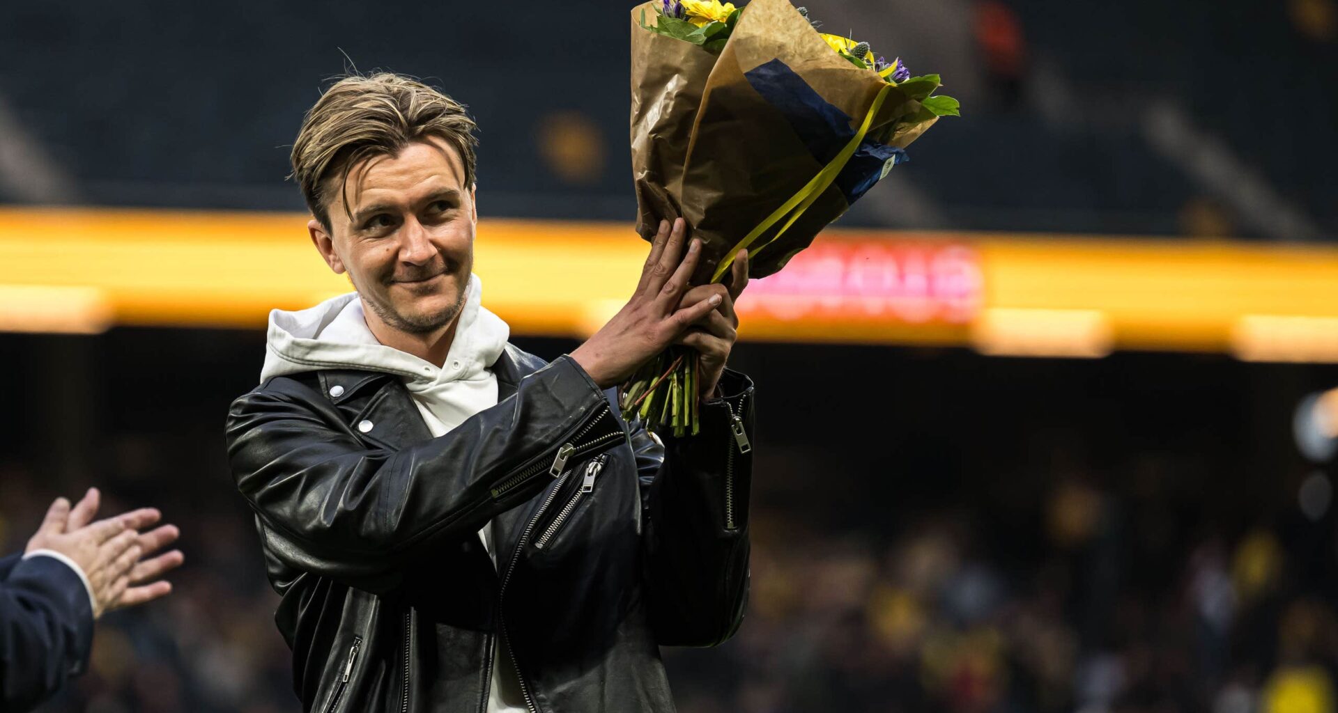 Kristoffer Olsson ska boxas: ”Tror inte jag dör” | Fotboll