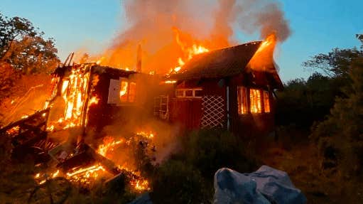 Kvinna dog i villabrand på Öland – brandbefälet ”tänkte fel”