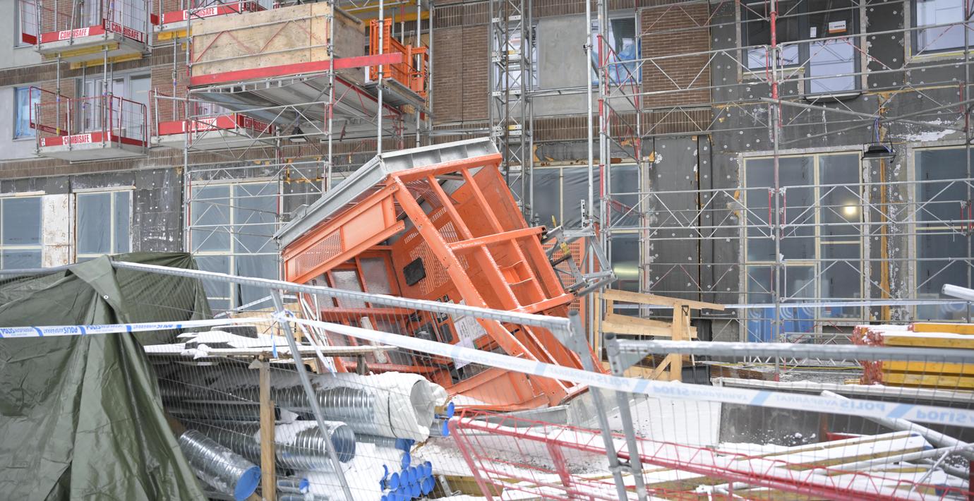 Tre personer åtalas för hissolyckan i Sundbyberg