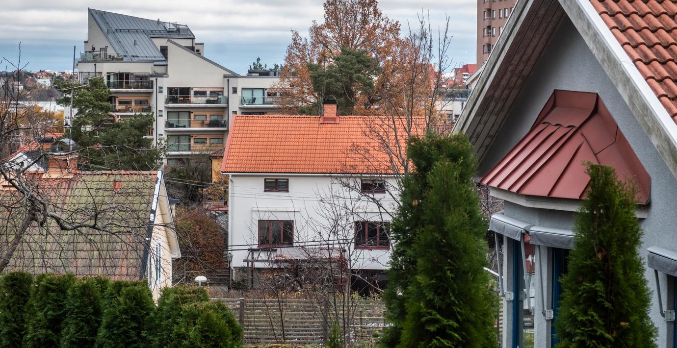 Lägenheter betydligt mer svårsålda än villor