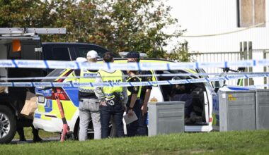 En begärs häktad efter mordet vid moskén i Örebro