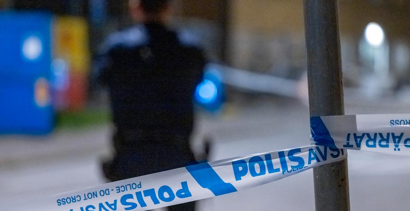 Nio misstänkta för mordförsök efter knivbråk