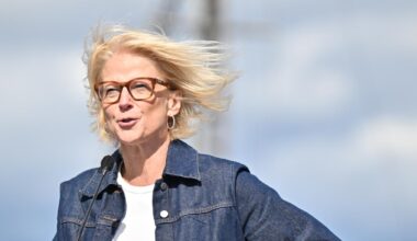 Arbetslösheten stiger: ”Bråttom för Svantesson”