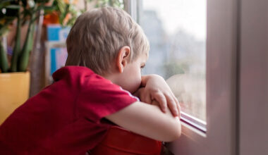 Inte vanliga utbrott: Så känner du igen autistisk meltdown/shutdown
