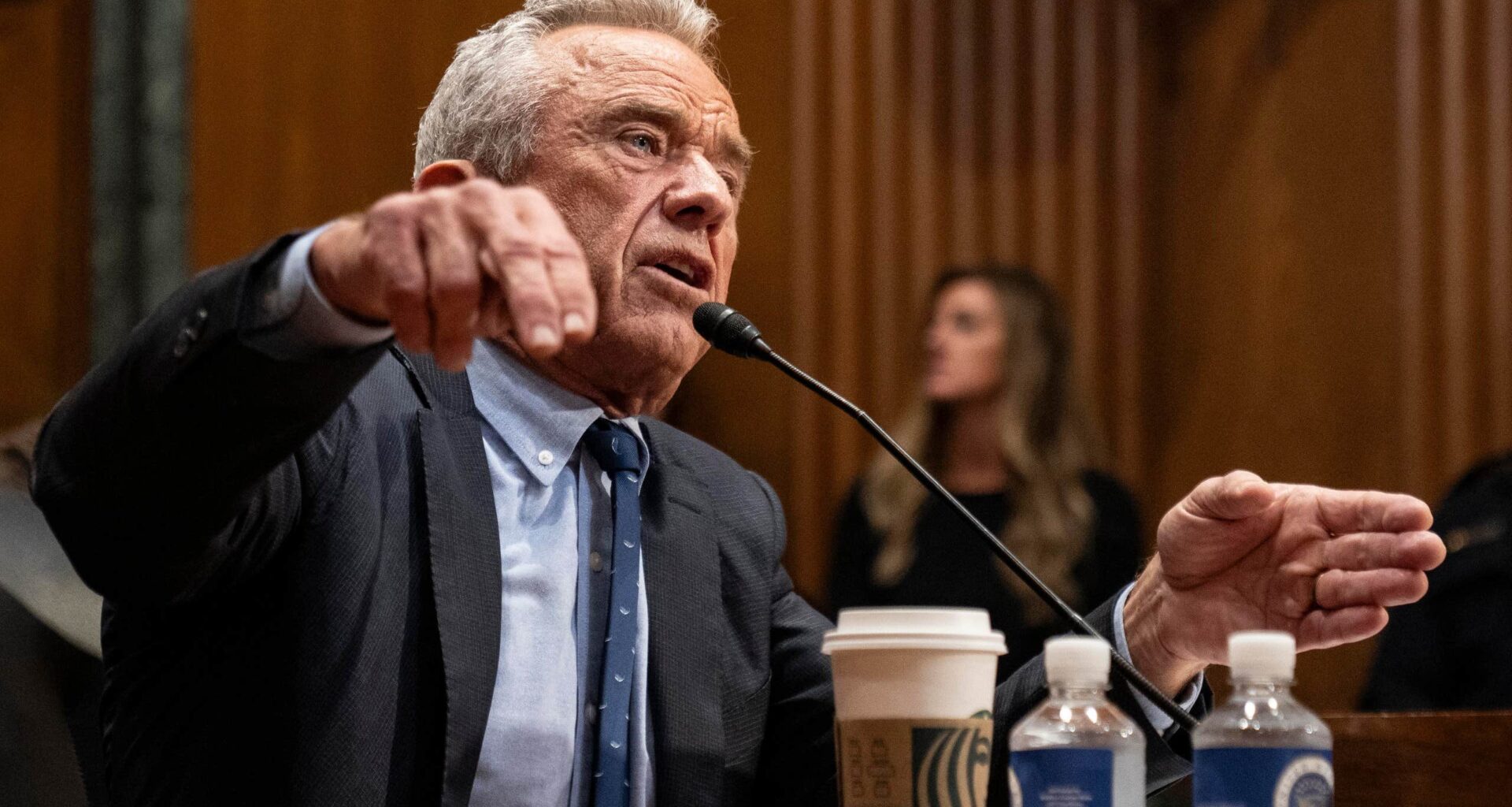 Stormen mot Robert F Kennedy Jr – släkten vill se honom avskedad