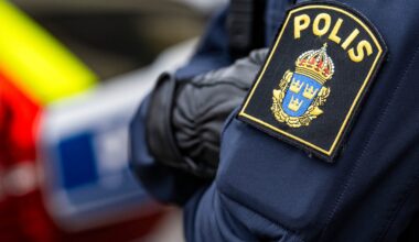 Stor polisinsats i Värmdö – pojkar tagna med vapen