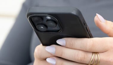 Då är det nyttigt att skrolla i mobilen