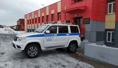 Rysk ”polisbil” syns på norska ögruppen