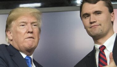 Beväpnad man gripen vid
Charlie Kirk-minnesceremoni