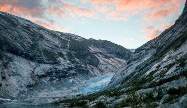 Åtta svenska glaciärer har smält bort helt
