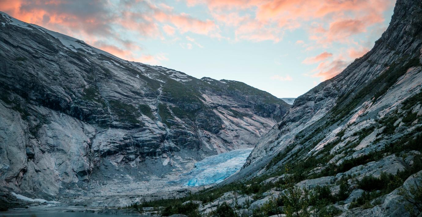 Åtta svenska glaciärer har smält bort helt