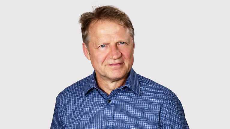 Porträtt av gynekologen Oskari Heikinheimo.