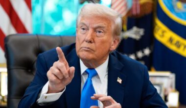 Donald Trump kräver åtal mot politiska motståndare