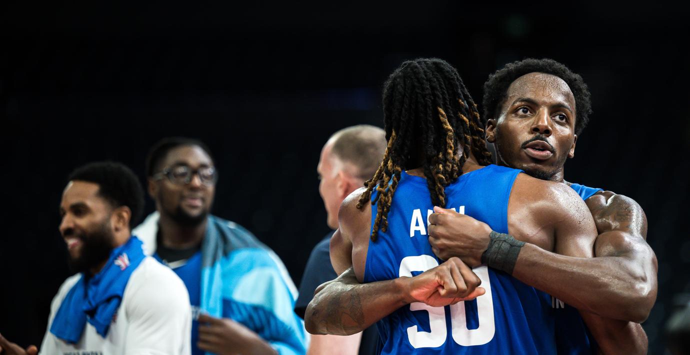 Brittisk skräll tar Sverige till slutspel i basket-EM