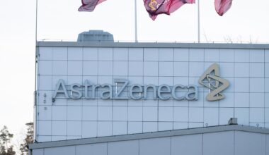Astra Zeneca pausar brittisk miljardinvestering