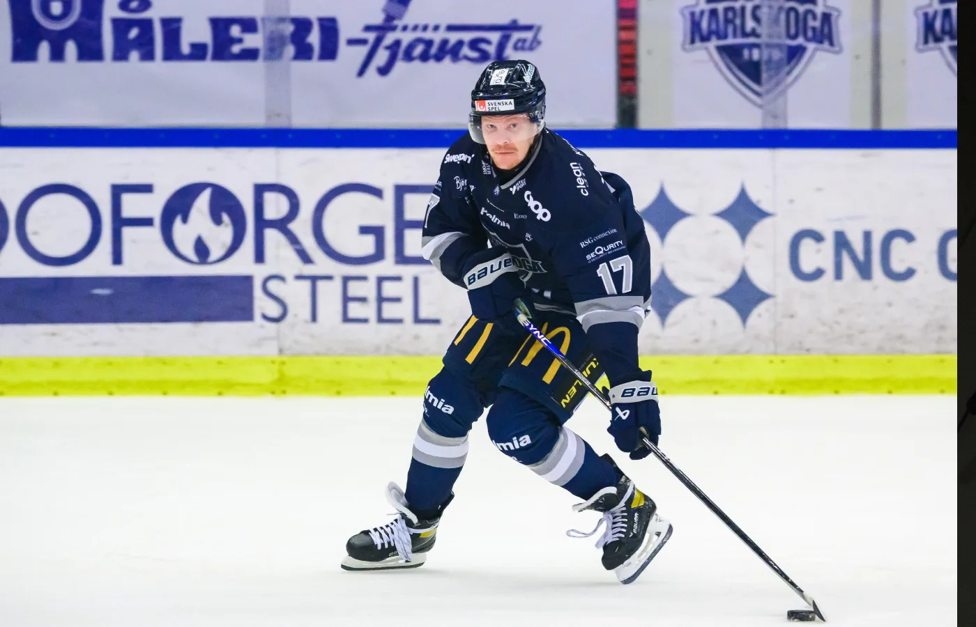 Svensken fortsätter i Schweiz: "Pålitlig och komplett center"