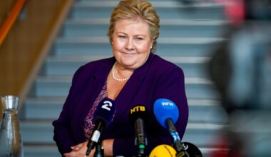 Erna Solberg avgår efter 21 år som Høyres partiledare