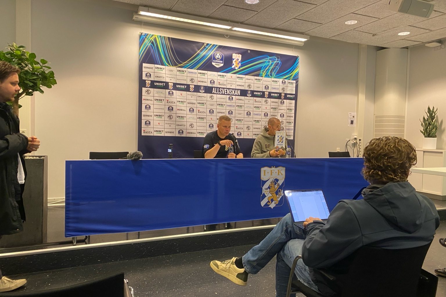 Inifrån arenan: Malmö FF–Djurgårdens IF 0–1 – intervjuer och presskonferens