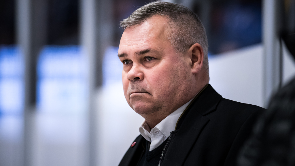 ”Strumpan” lämnar – efter schism med ledningen