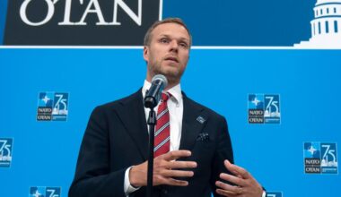 Tidigare minister inte nöjd med svaret på attacken