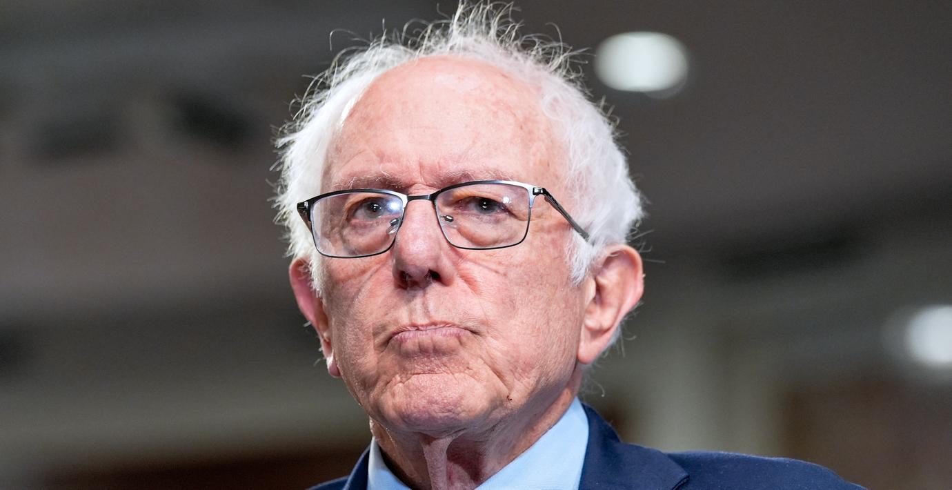 Bernie Sanders blir första senator att anklaga Israel för folkmord