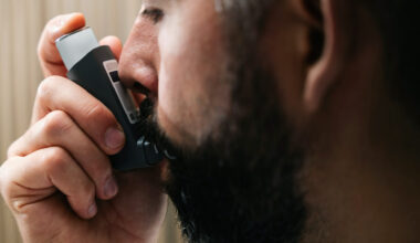 Covid-19 kopplas till ökad risk för astma – men vaccin skyddar