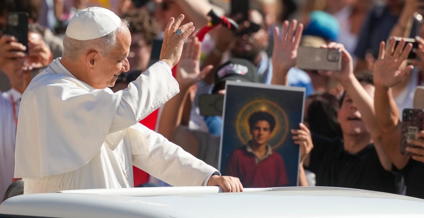 Tonåring blir helgon – första ur millenniegenerationen