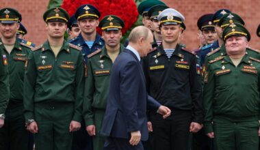 Putin bygger reservarmé för möjlig Natokonfrontation