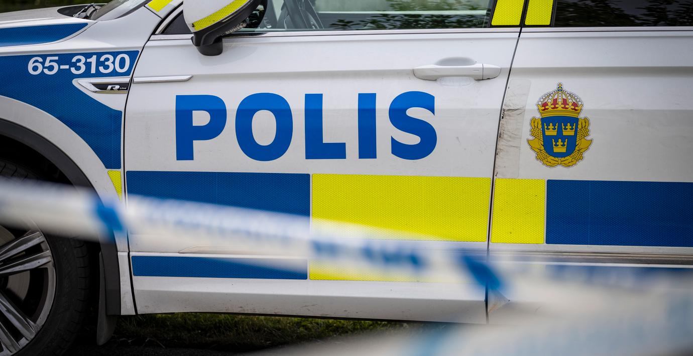 Kvinna föll från balkong – man gripen för mordförsök