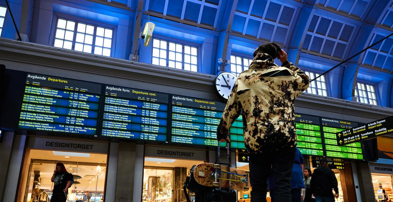 Dubbla signalfel stoppade tågen i Stockholm