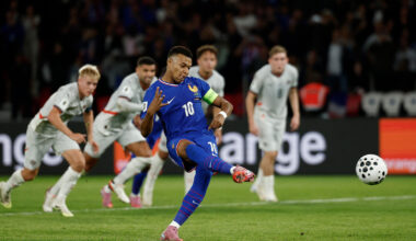 TV: Frankrike vände och vann mot Island i Paris