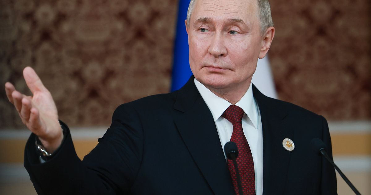 Viral sångerska gripen för protestsång mot Putin