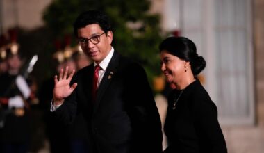 Madagaskars president tros ha flytt landet