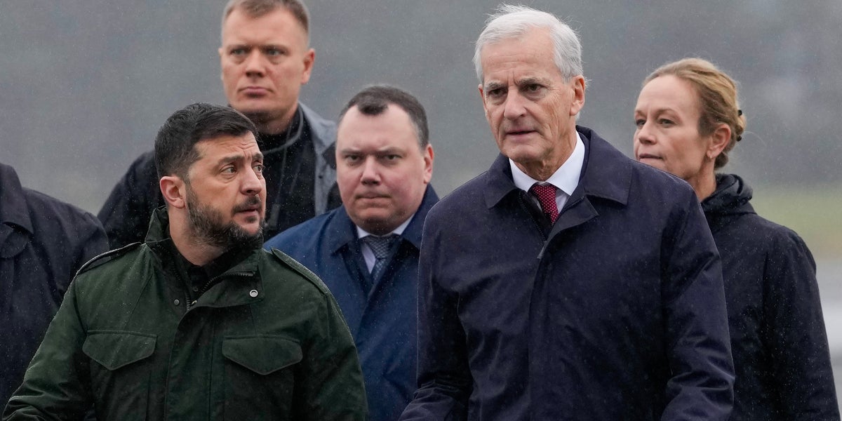 Zelenskyj i Norge stöttar Trumps ”kompromiss”