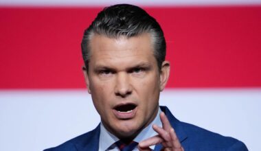 Hegseth rasar mot ”feta generaler”