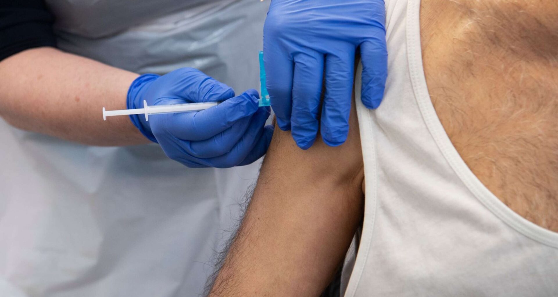 Snart dags för vaccinering mot covid – men nu till färre - sla.se