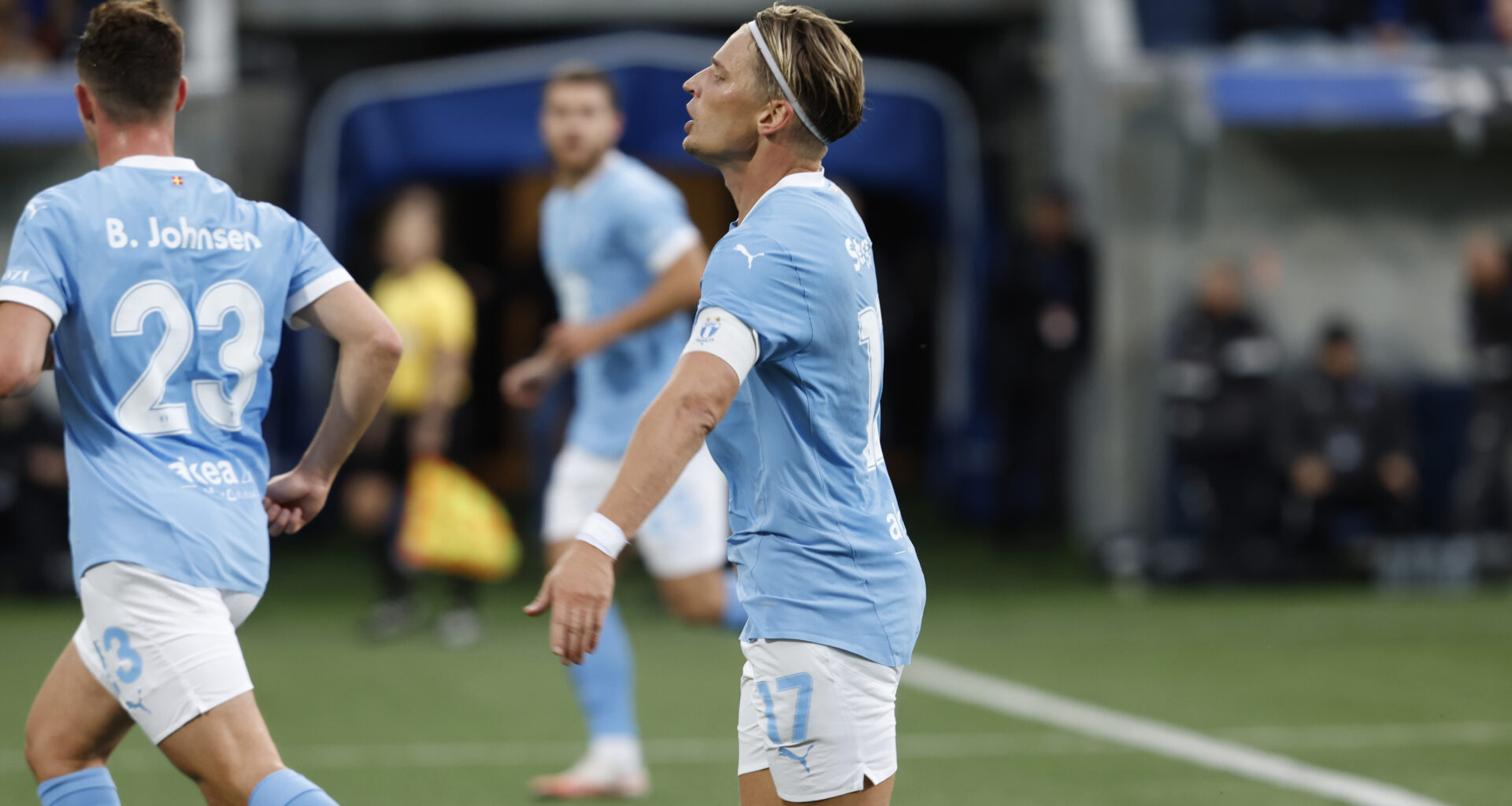 Obegripligt, - MFF i fritt fall