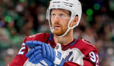 Landeskog fick spela första NHL-premiären på fyra år | NHL