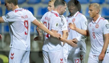 Danmark tar storkliv mot VM efter jättekrossen | Fotboll