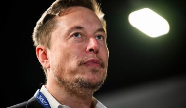 Musk förlikar med tidigare Twitterchefer | Ekonomi