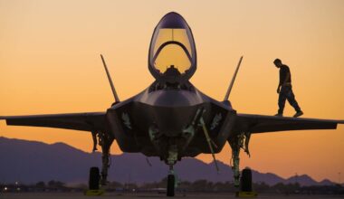 Danmark storsatsar på försvaret – köper 16 nya F-35-stridsplan | Utrikes