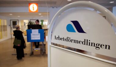 Färre nya ansökningar om a-kassa