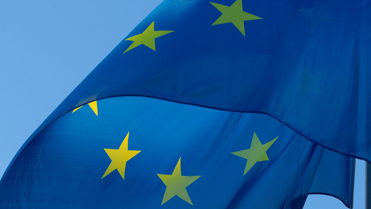 EU vill standardisera laddare och laddkablar